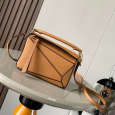 Loewe Puzzle Bags